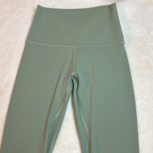 Lululemon Align Pant 25" Size 2 - Picture 4 of 12